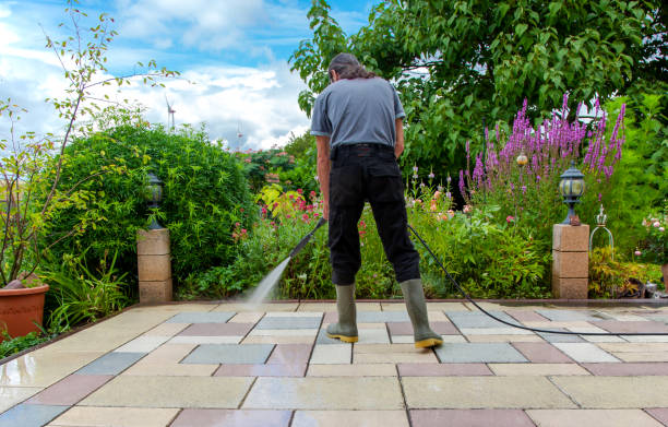 Best Driveway Pressure Washing  in Independence, OH